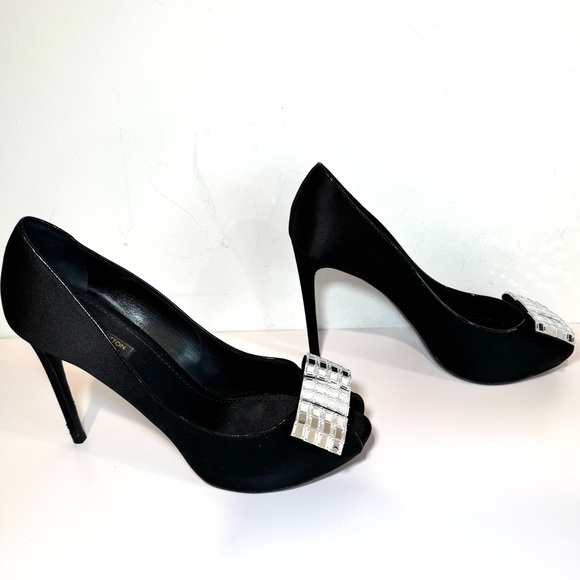 Louis Vuitton Music Hall Black Satin W Mirror LV Logo Peep Toe Pumps, Size 38.5 - Picture 3 of 15